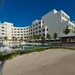 Izla Beach Front Hotel