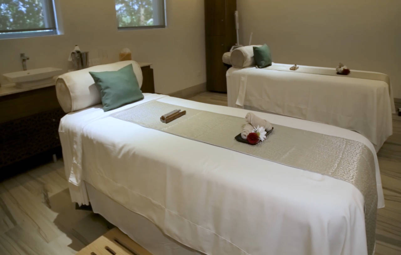 Izla Front Hotel 5*